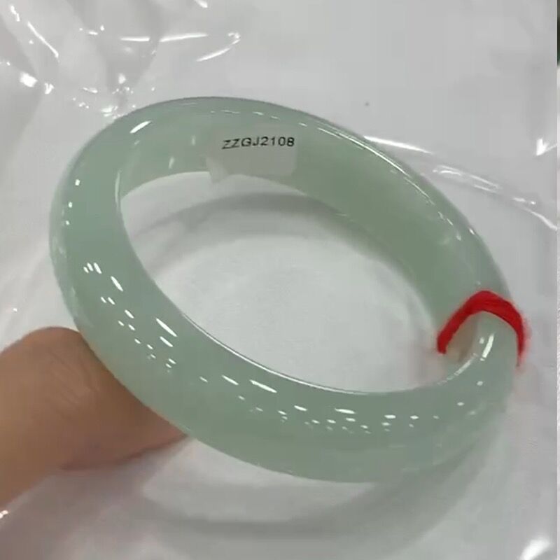 Gelang Giok Hijau Muda Berwarn - Lighting ulasan dan harga